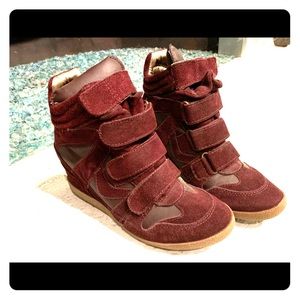 Steve Madden Maroon Sneaker Wedges